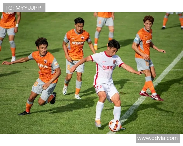 成都足球队的控球策略分析及其在比赛中的优势与不足 成都足球队的控球策略分析及其在比赛中的优势与不足