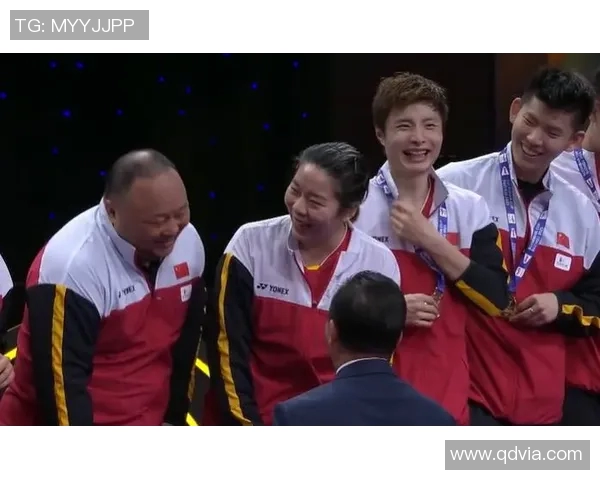 国足迎战韩国激情奏国歌展现中华力量与团结精神 国足迎战韩国激情奏国歌展现中华力量与团结精神