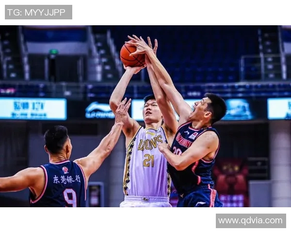 图拉兵工与泽尼特激战正酣谁能在这场较量中笑到最后