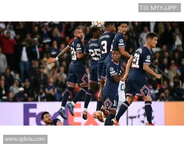 巴黎与昂热对决前瞻及比分预测分析助你把握比赛动态 巴黎与昂热对决前瞻及比分预测分析助你把握比赛动态