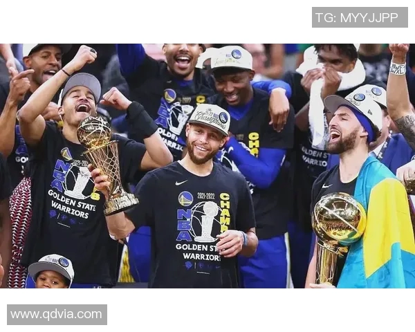 库里三分大赛决赛狂轰20球创纪录荣耀时刻引发全场欢呼