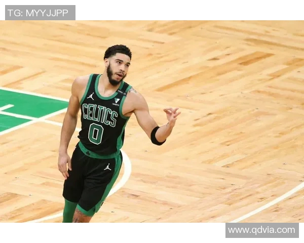 杰森塔图姆：从新星到领袖的蜕变之路与未来展望