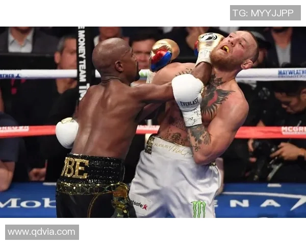 梅威瑟与康纳称重现场火花四溅引发拳迷热议赛事前景备受关注