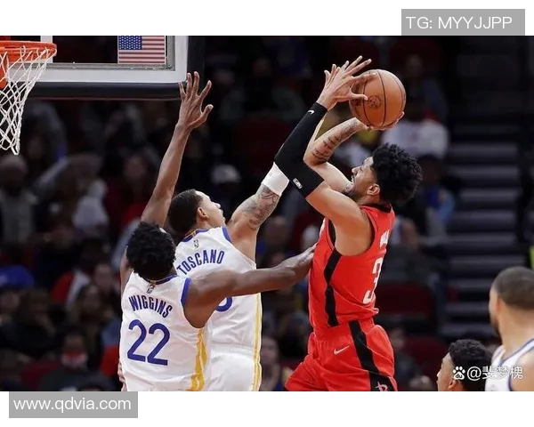 火箭队与勇士队激战27号比赛精彩回顾与赛后分析