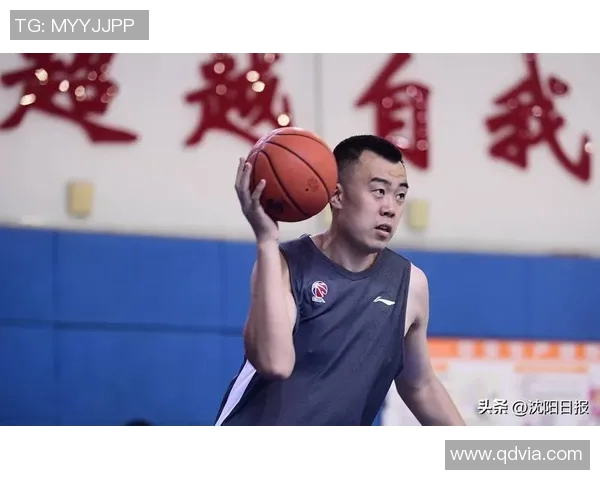 韩德君：从篮球新星到中国男篮的中流砥柱，见证时代的辉煌与挑战