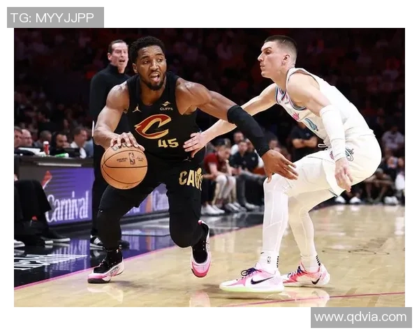 骑士与热火精彩对决视频回顾今日比赛亮点一网打尽