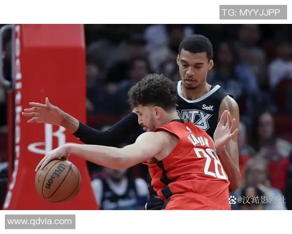 2018年火箭与马刺季前赛精彩回放全景分析与赛后点评 2018年火箭与马刺季前赛精彩回放全景分析与赛后点评